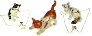 Petite boite à bijoux en émail décor chat Petite boite à bijoux en émail décor chat