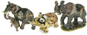 Petite boite à bijoux en émail décor éléphant Petite boite à bijoux en émail décor éléphant